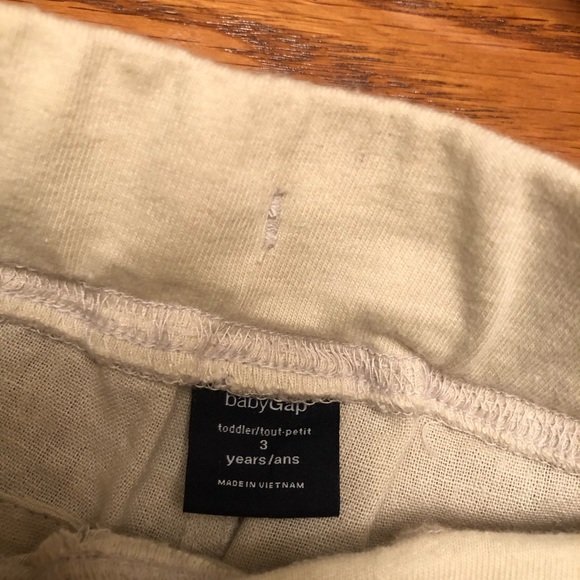 Baby Gap pants with a FREE Gap top - Picture 4 of 7